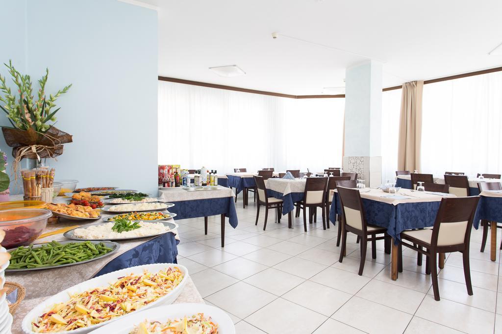 Hotel Real Cervia Exterior photo